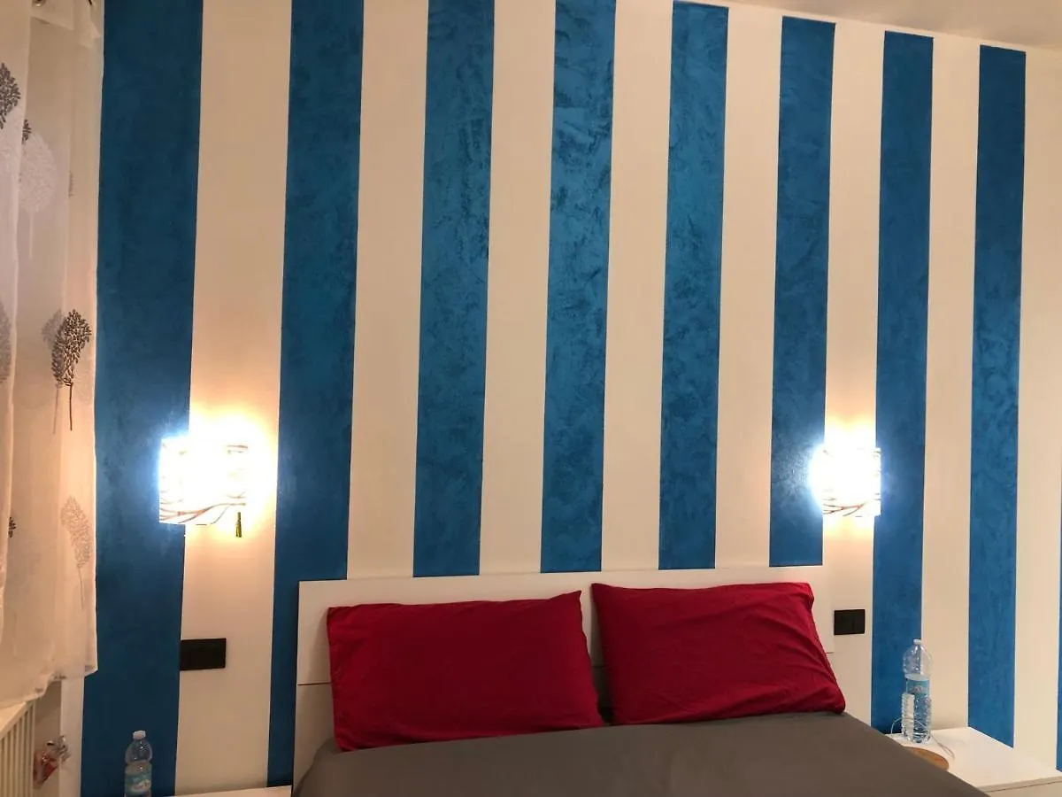N&Ghomesweethome Monet Elegante Appartamento Casa Vacanze - Affari ميلان شقة